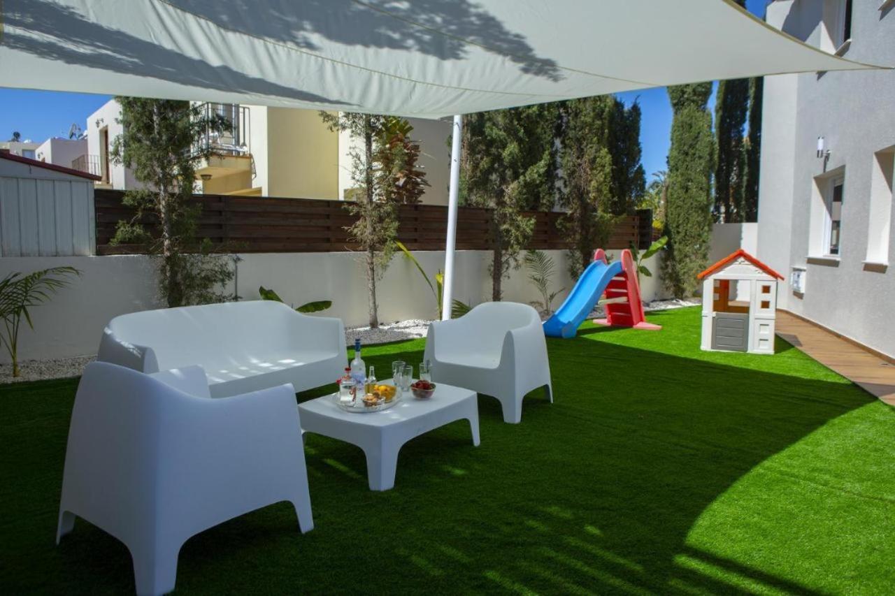 Tsokkos Family Villa - Pool Garden 2' Walk To Beach Protaras Esterno foto