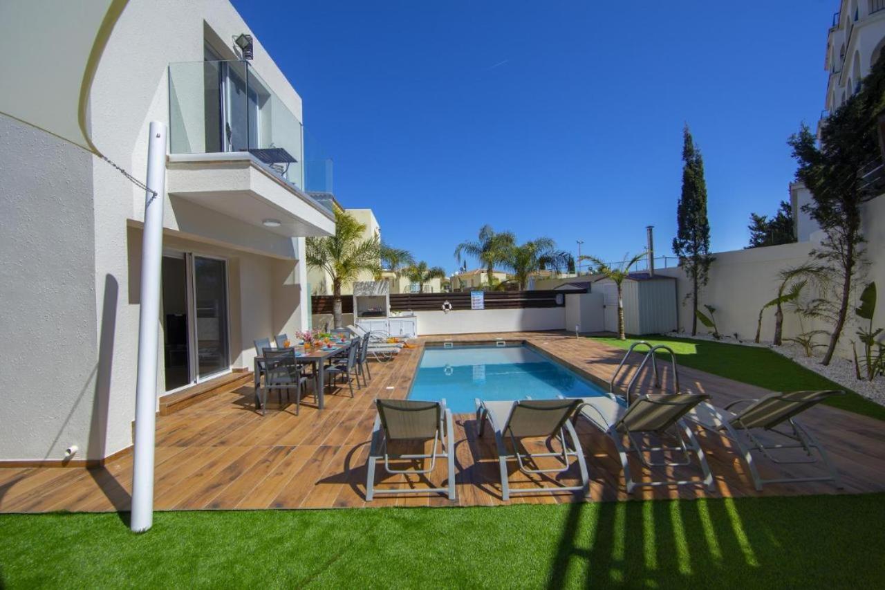 Tsokkos Family Villa - Pool Garden 2' Walk To Beach Protaras Esterno foto